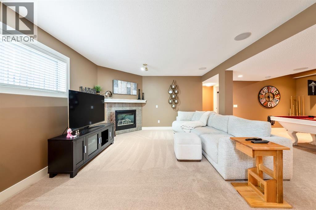 142 Coventry View NE - 23