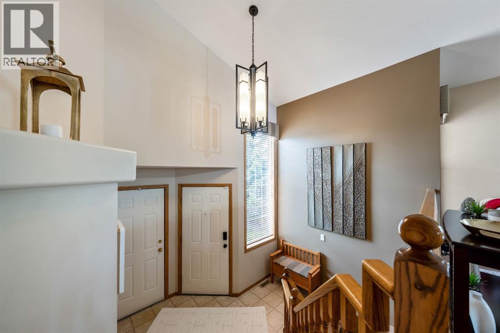 142 Coventry View NE - 4
