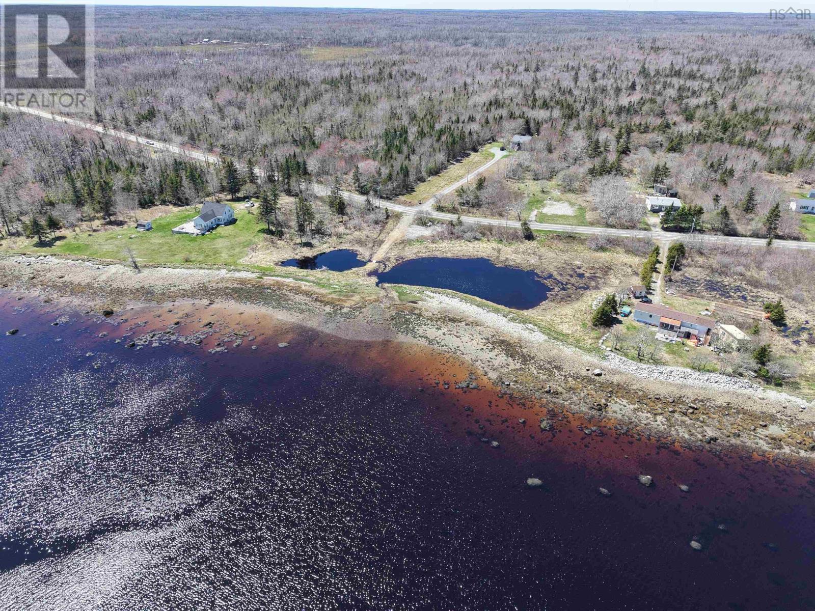Property photo of 516 Shore Road