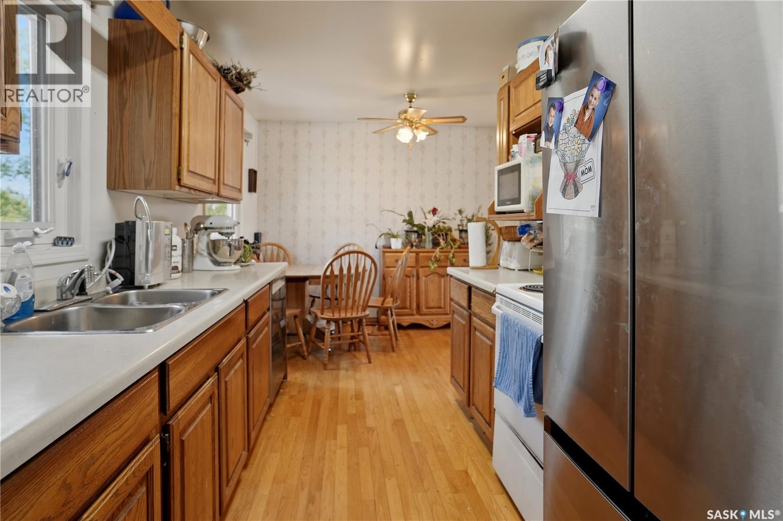 2106 101st CRESCENT - 6