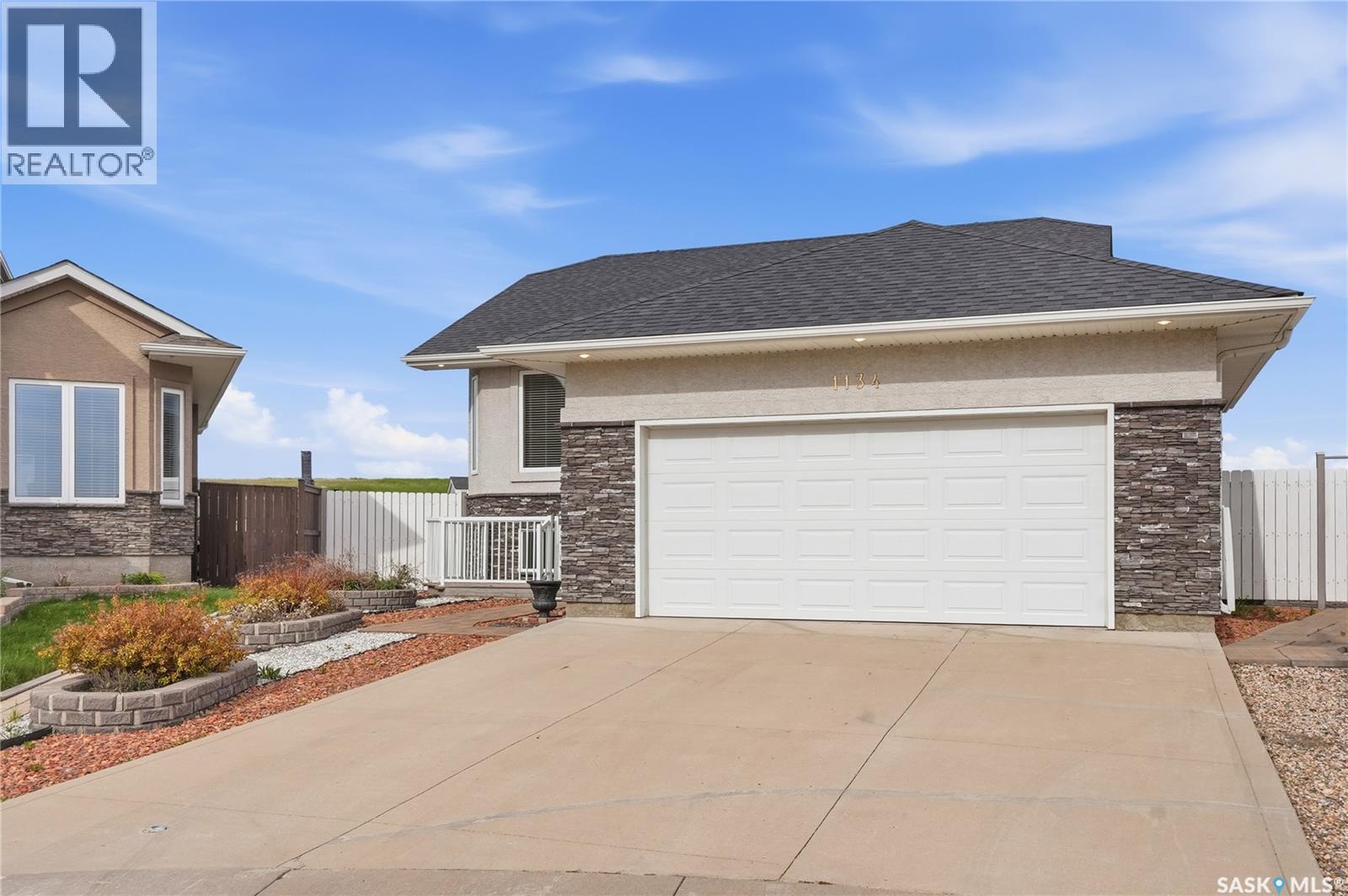 1134 Rempel PLACE - Image 2