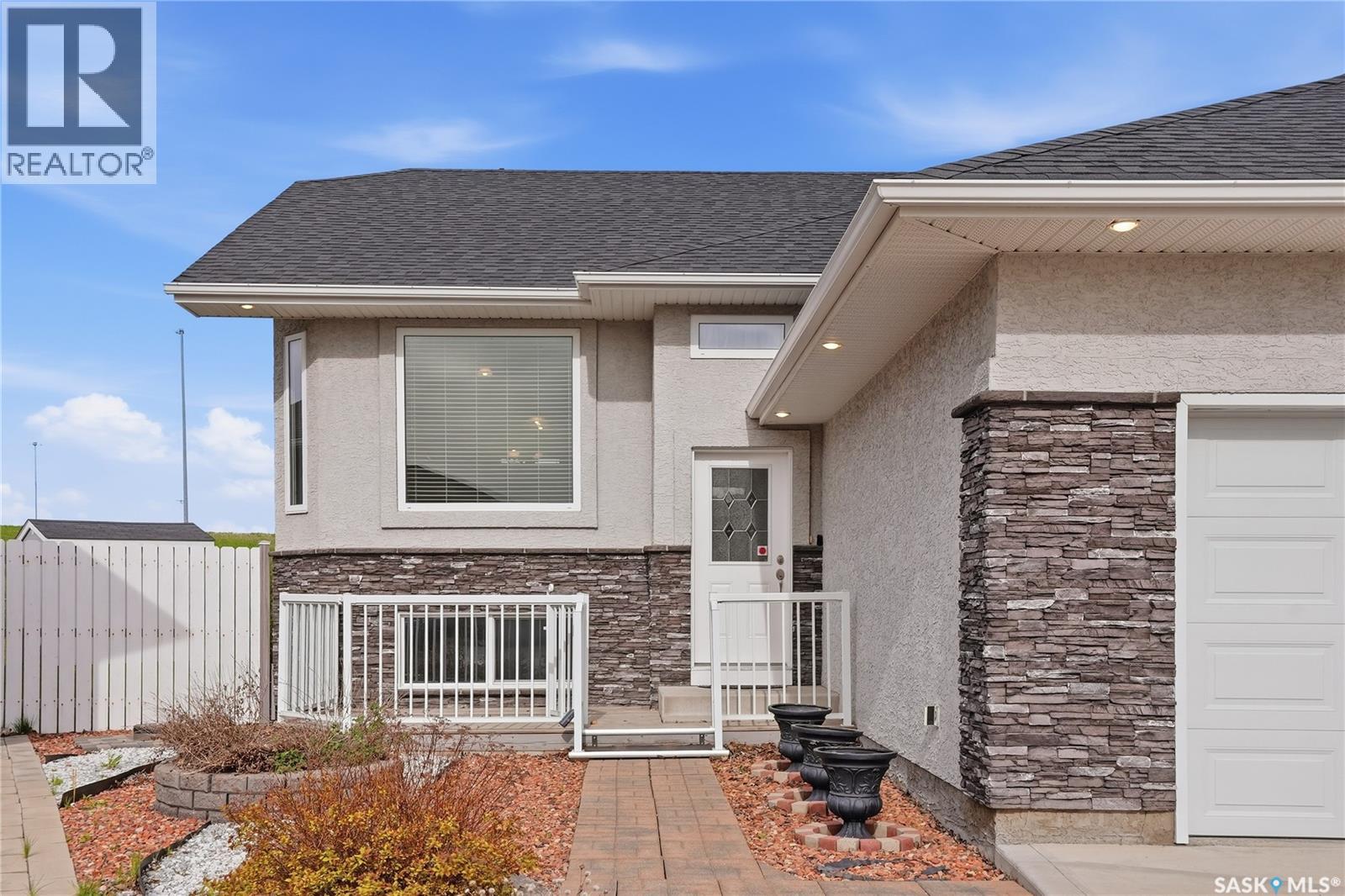 1134 Rempel PLACE - Image 3