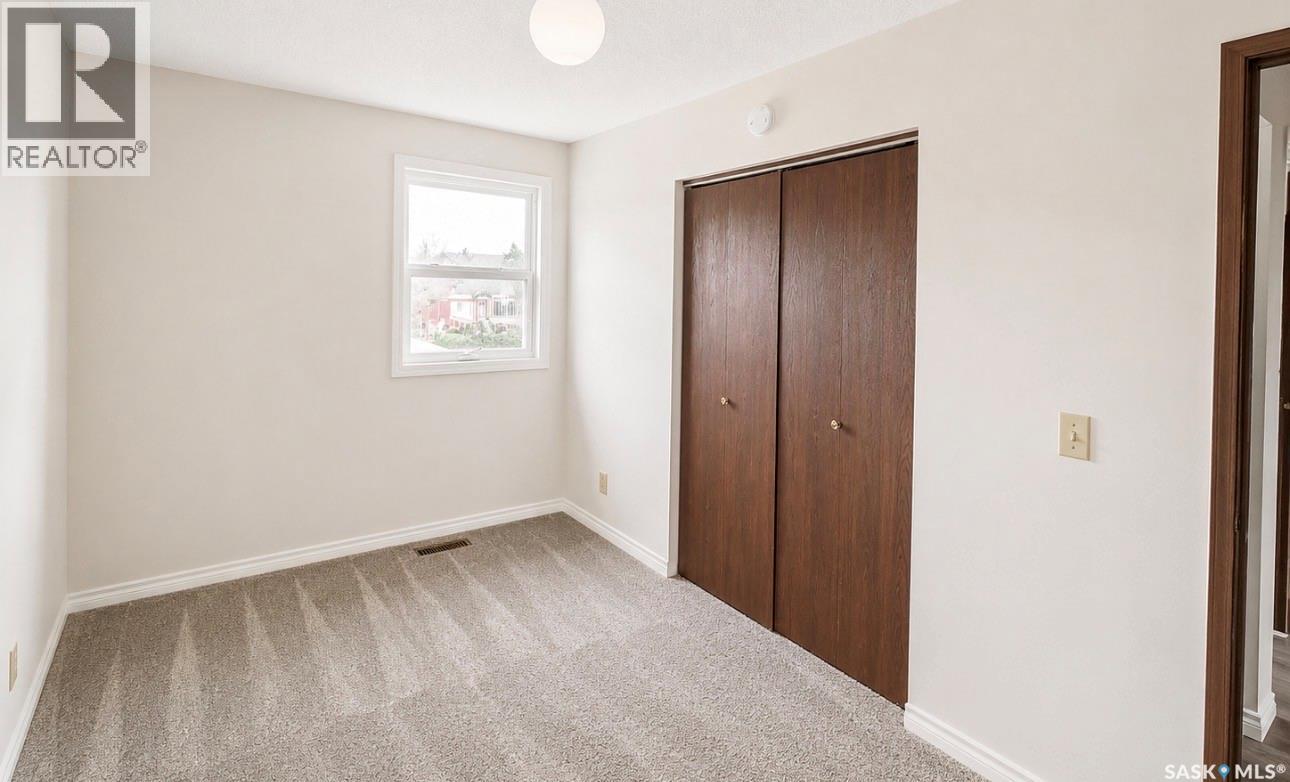 225 Westview DRIVE N - 12