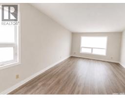 Laundry room - 225 Westview Drive N, Coronach, SK S0H0Z0 Photo 7