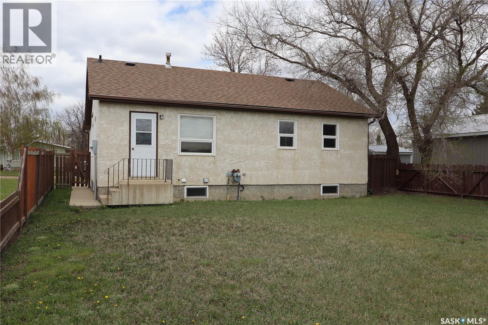 225 Westview DRIVE N - 3