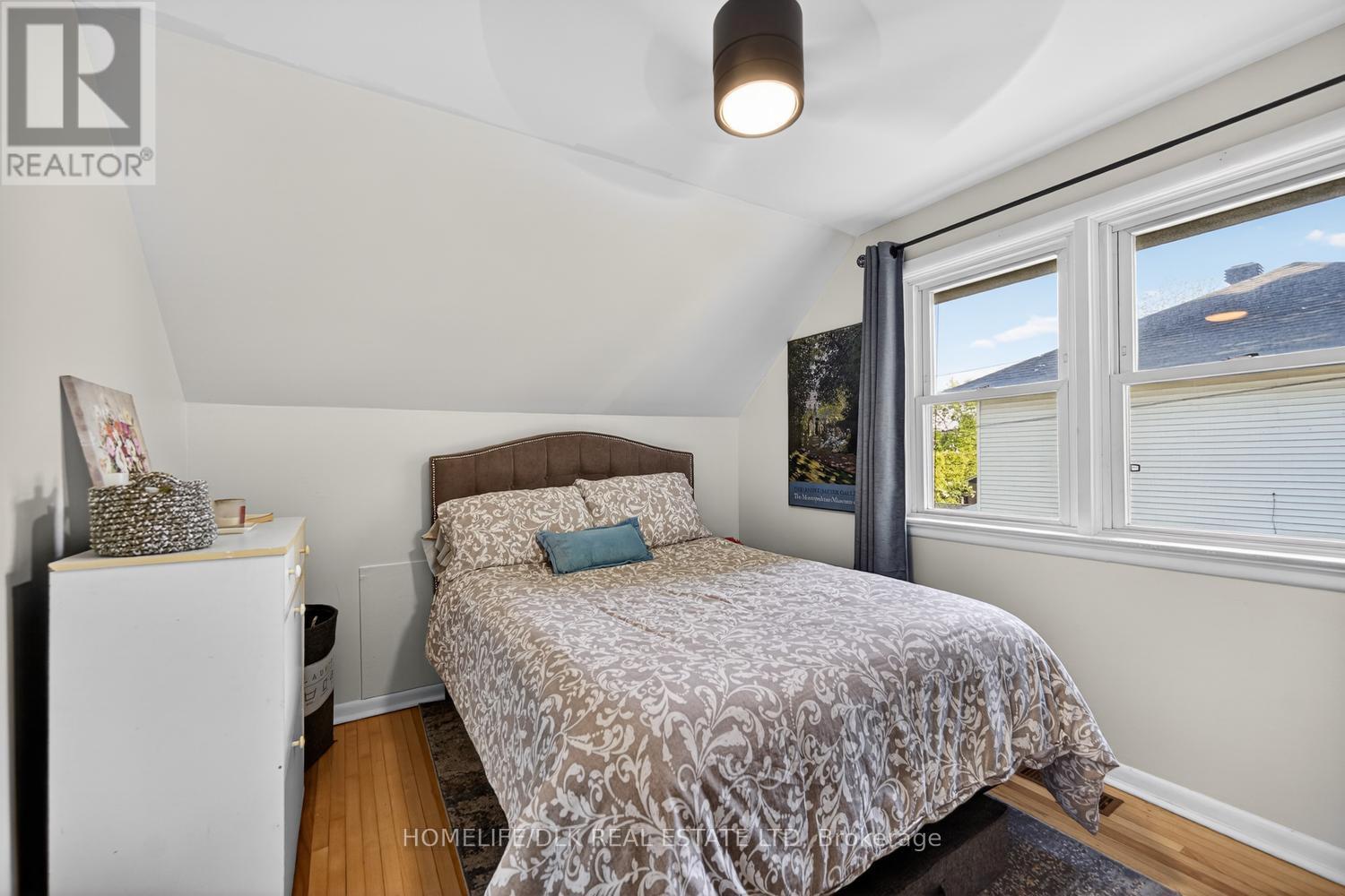 61 SALISBURY AVENUE - 19