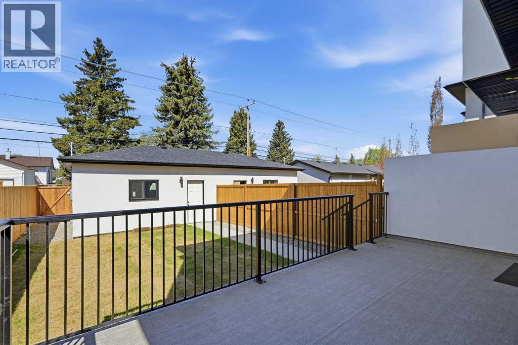2105 7 Street NE - 45