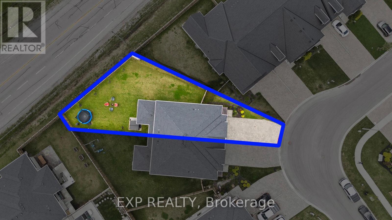 3919 MITCHELL CRESCENT - 50