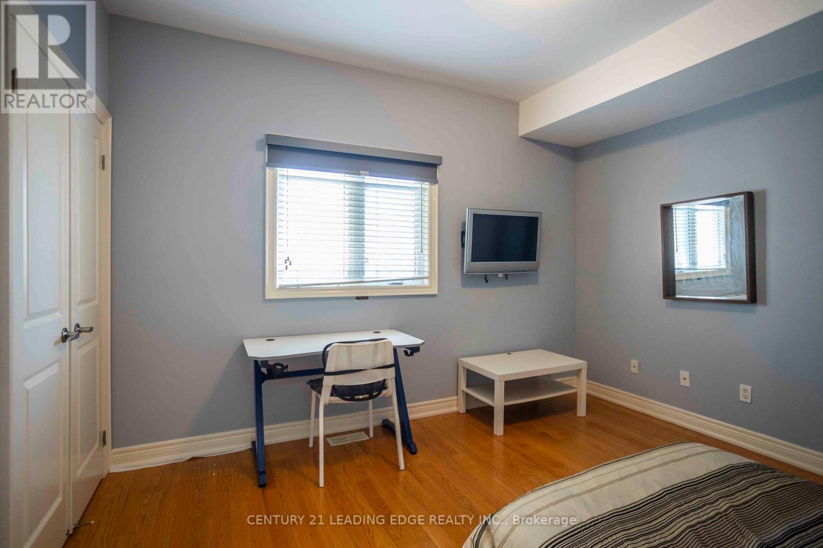206A MERTON STREET - 25