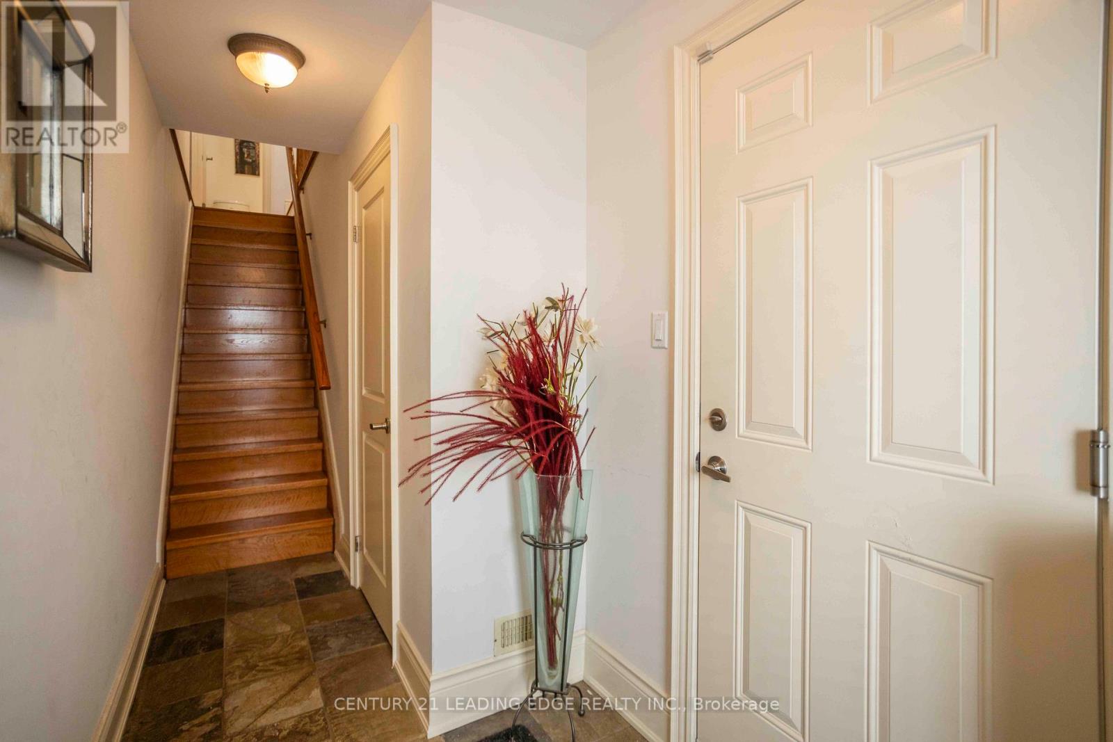 206A MERTON STREET - 29