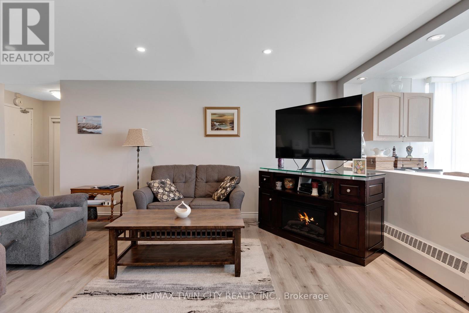 #306 24 MIDLAND DRIVE - 12