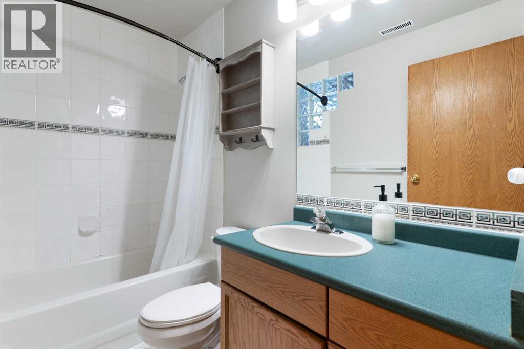 476 Silvergrove Gardens NW - 39