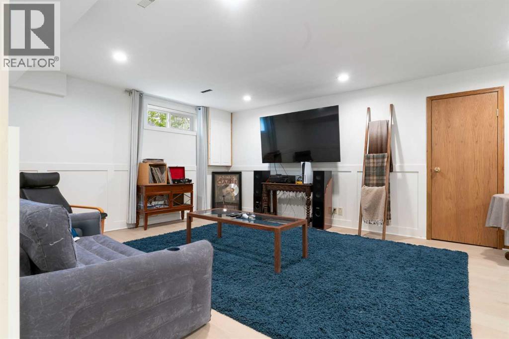 476 Silvergrove Gardens NW - 43