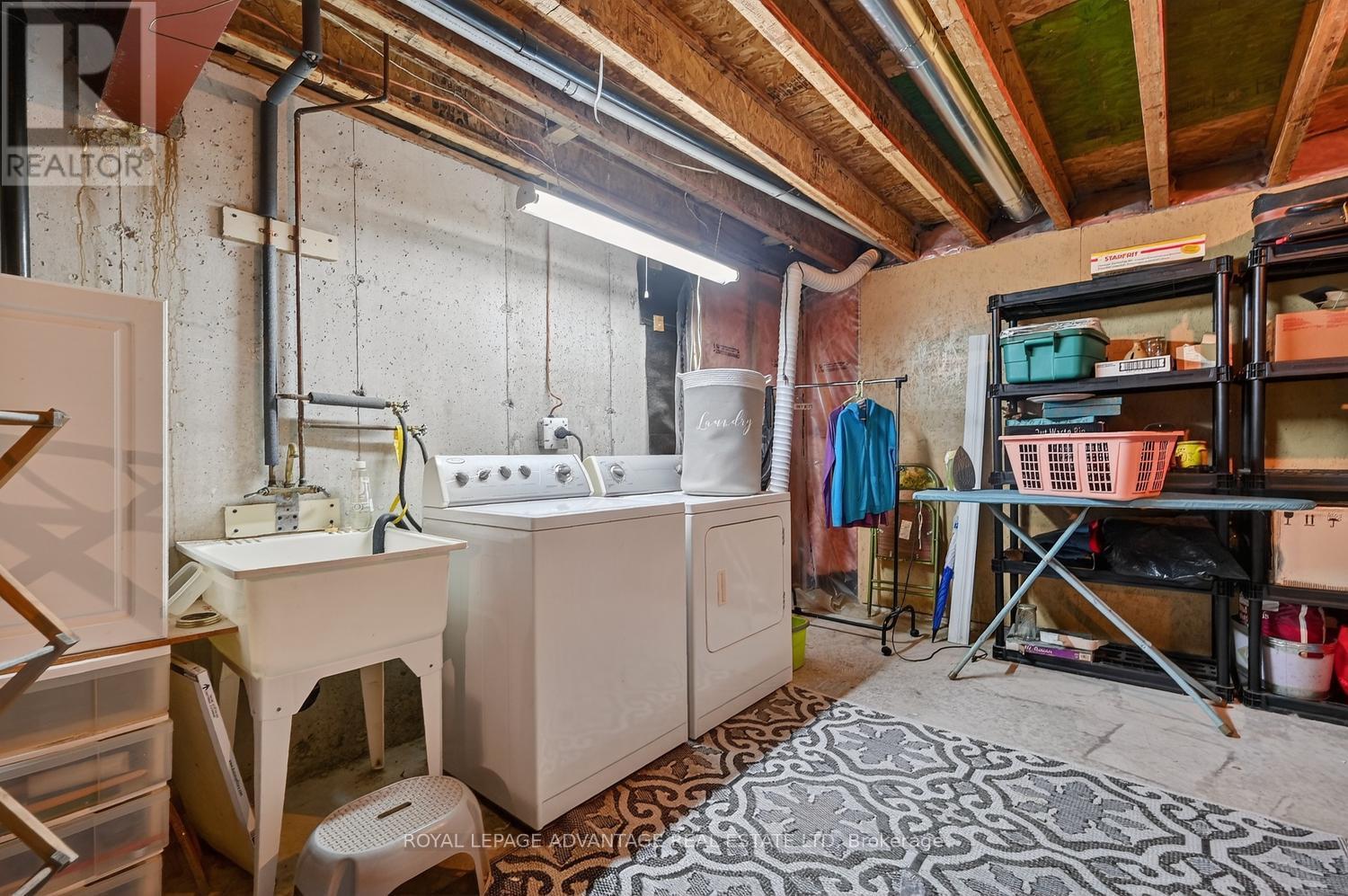 61 VAN HORNE AVENUE - Image 25