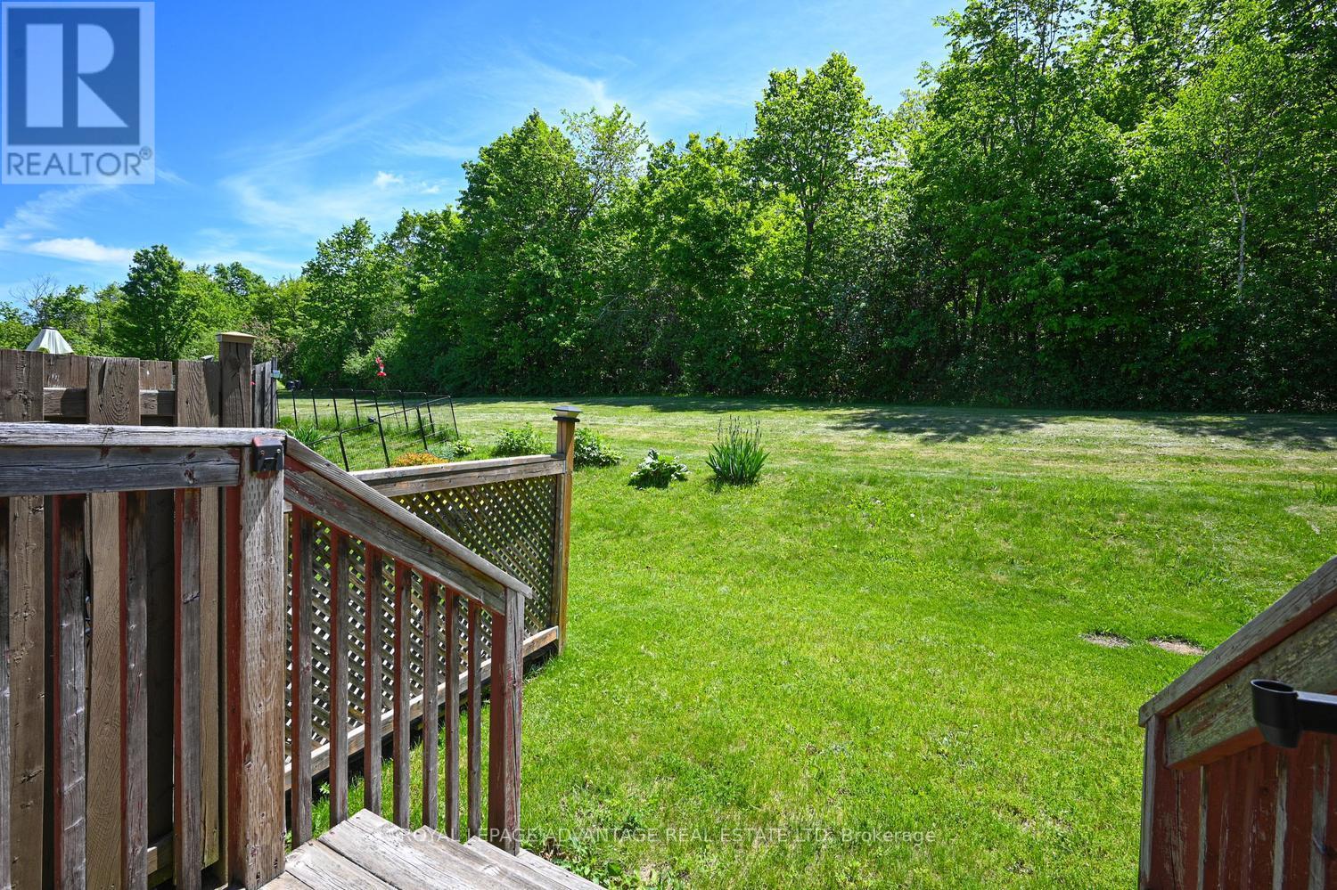 61 VAN HORNE AVENUE - 28