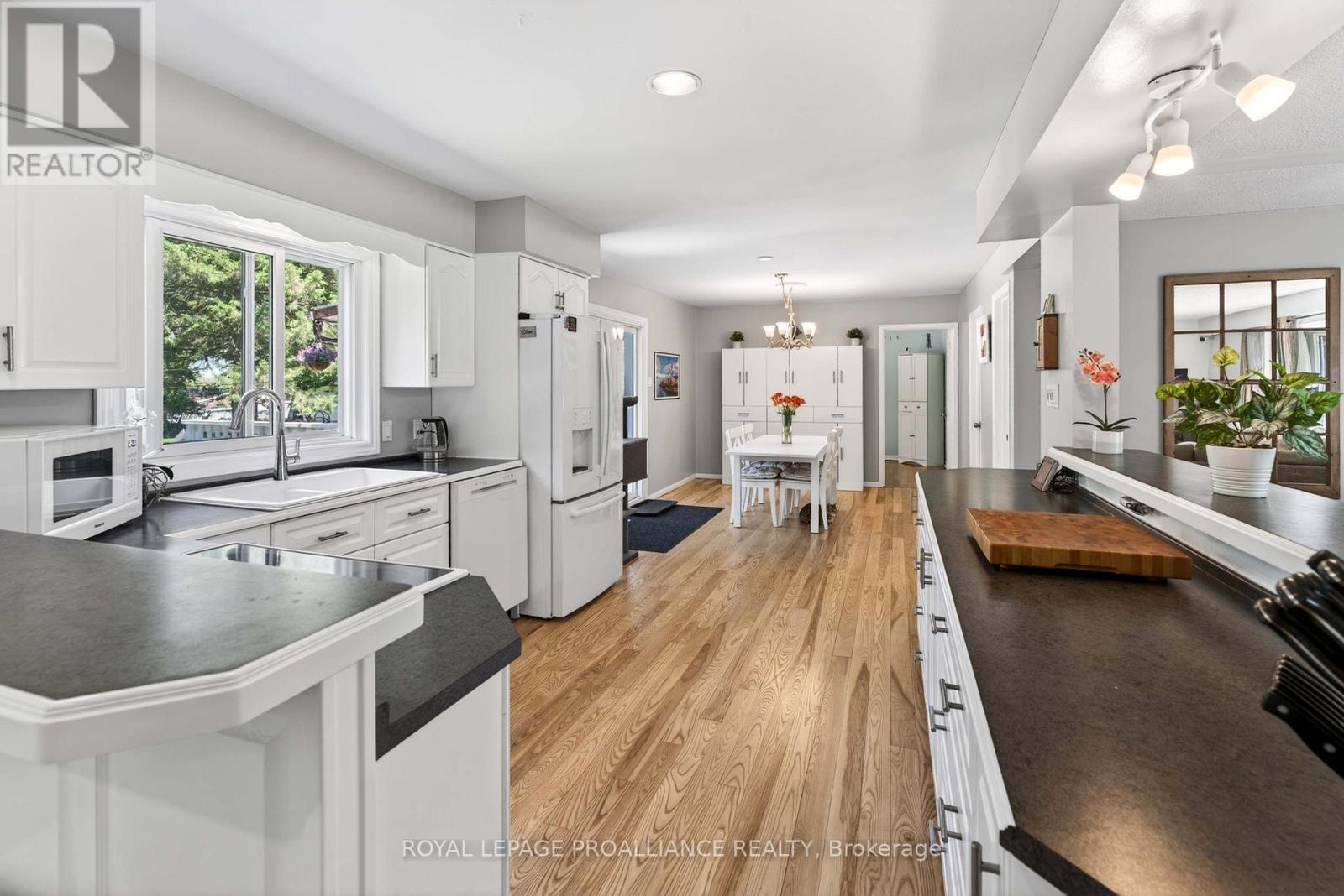 393 STEWART BOULEVARD - 8