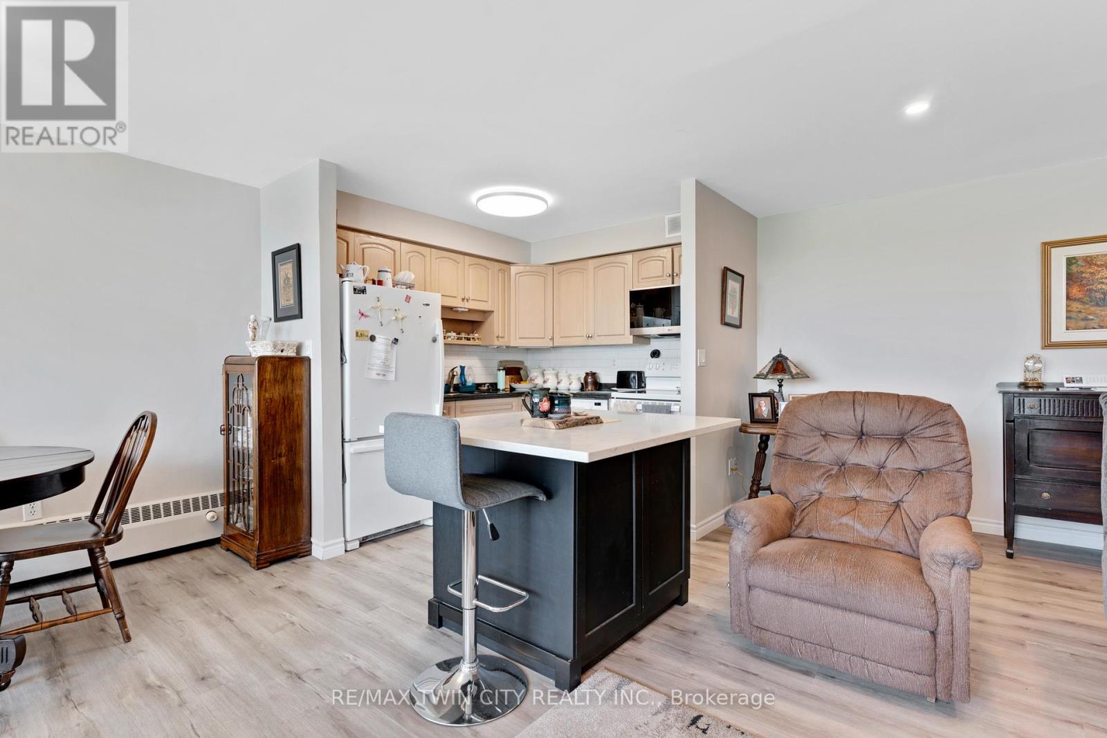 #306 24 MIDLAND DRIVE - 16