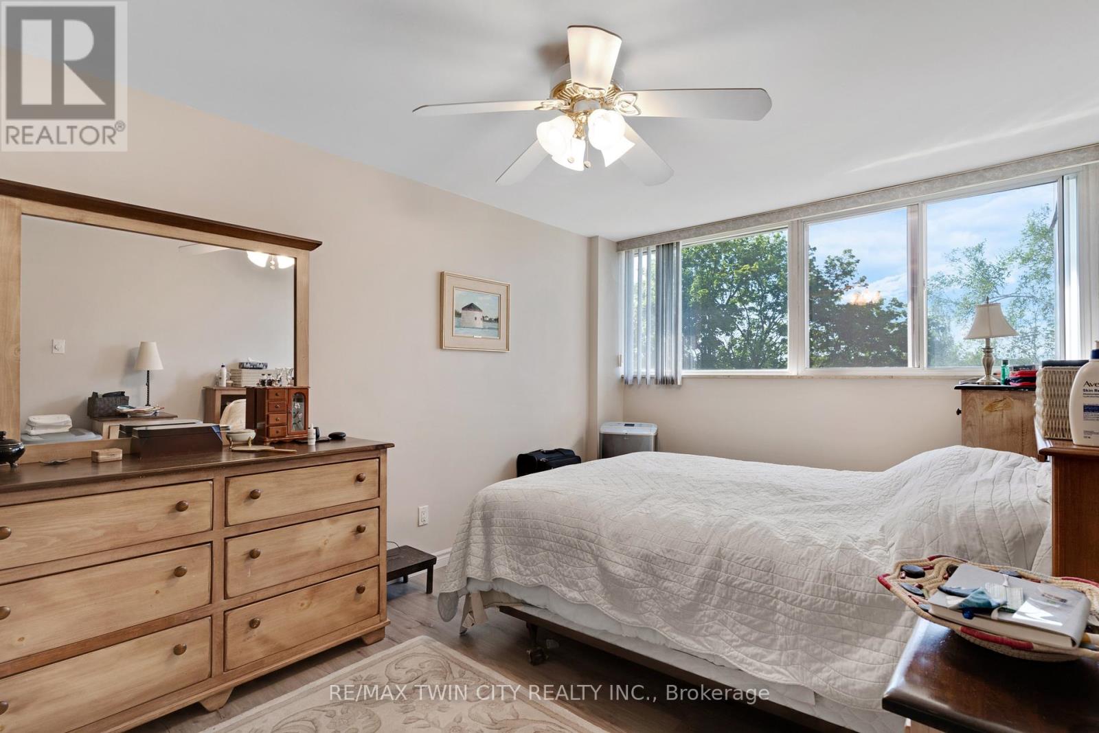 #306 24 MIDLAND DRIVE - 18