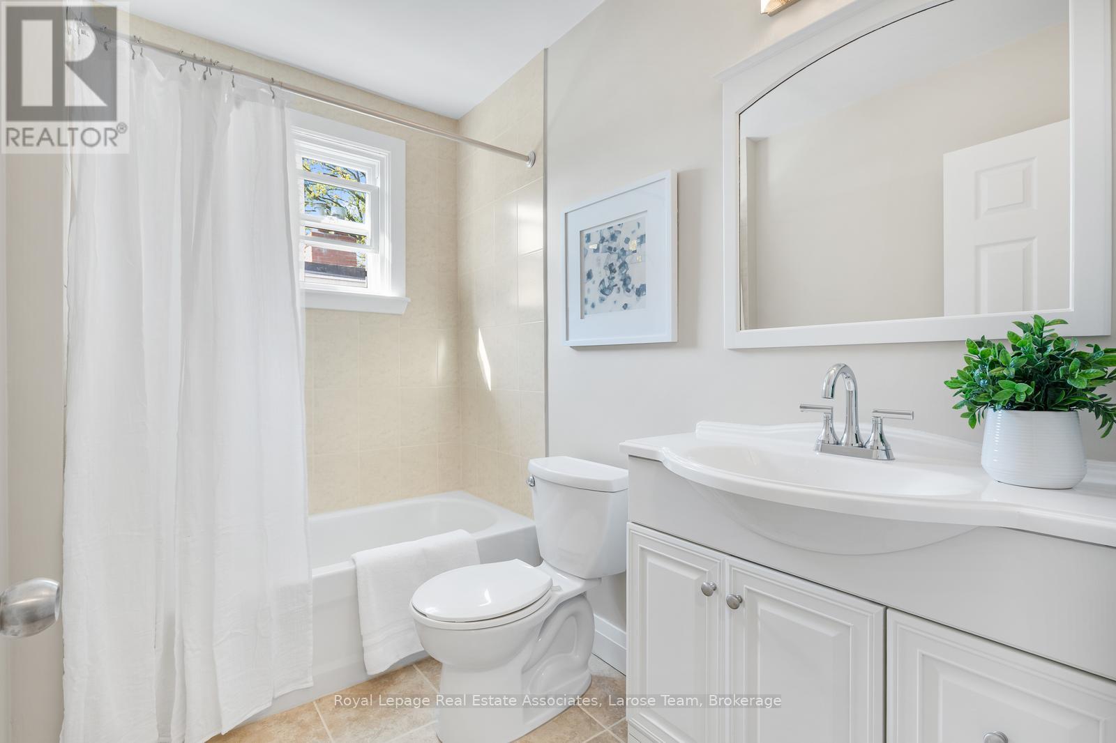 36 FIRSTBROOKE ROAD - 16