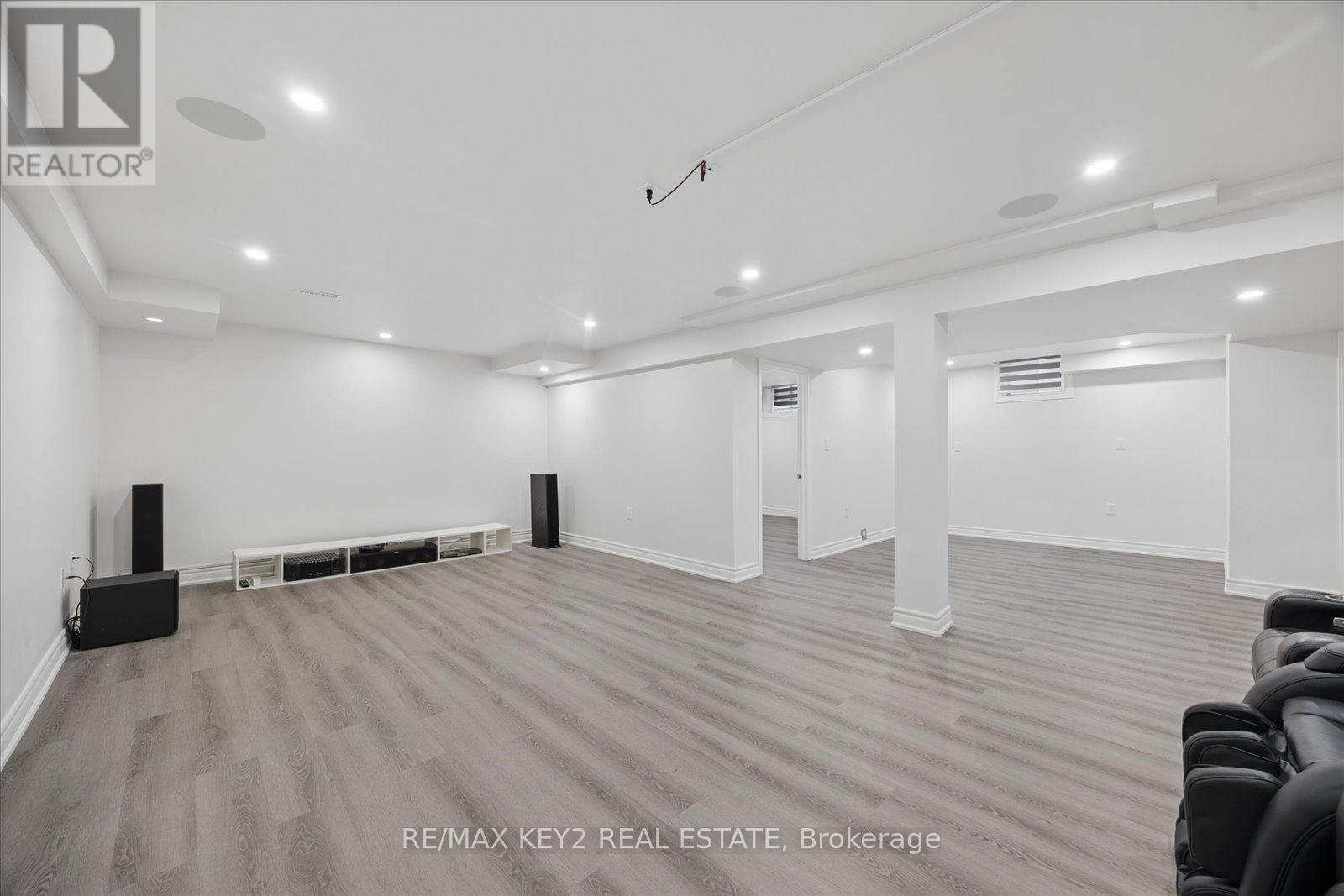 2484 FLORENTINE PLACE - 32