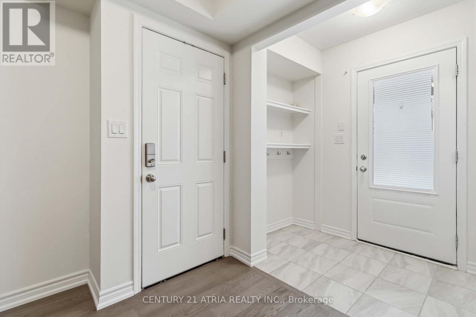 60 CASELY AVENUE - 13