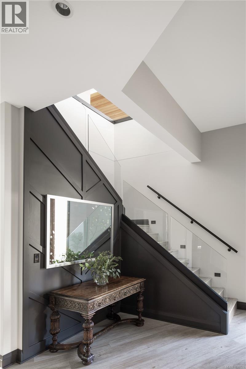 2207 Riviera Pl - 27