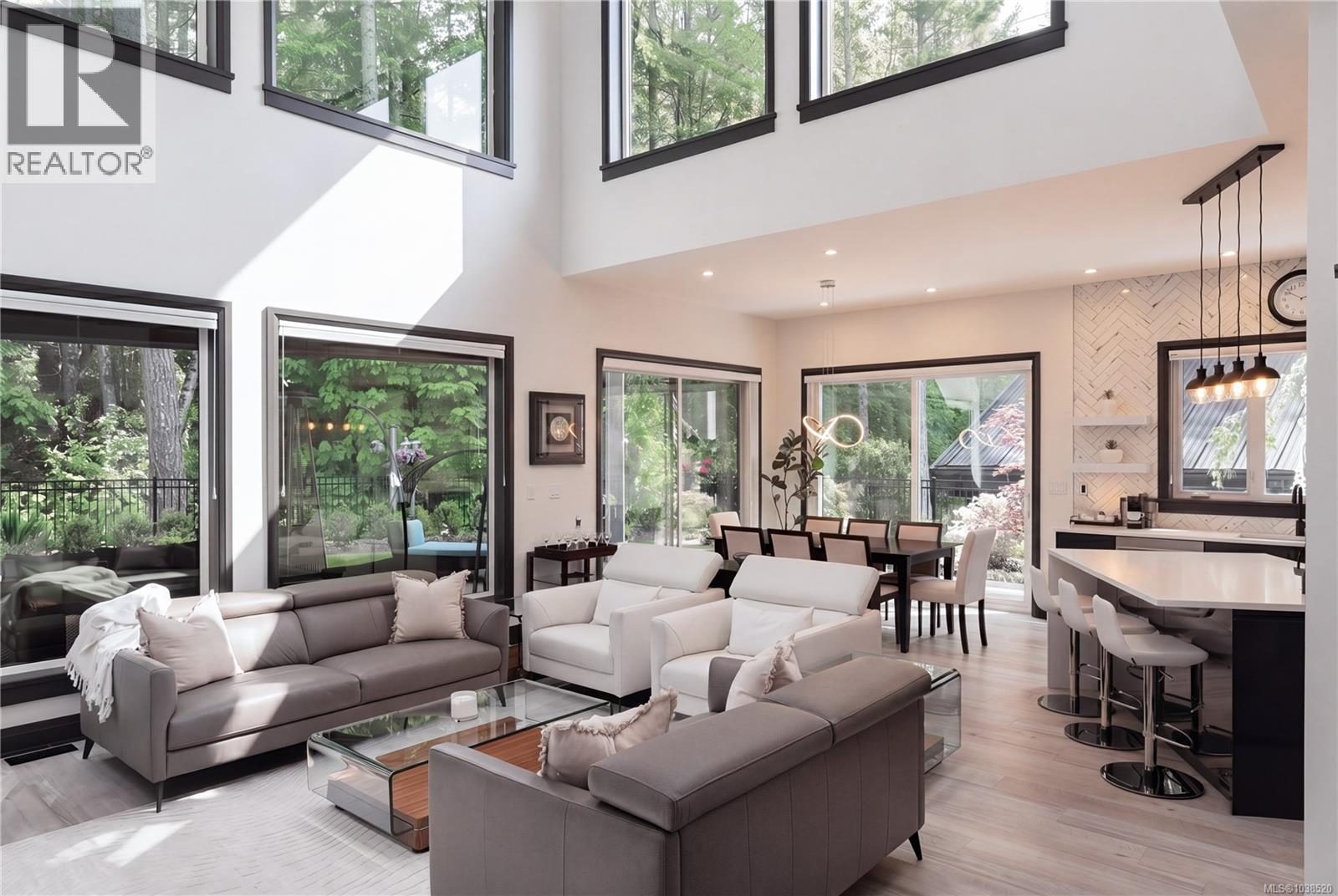 2207 Riviera Pl - Image 3