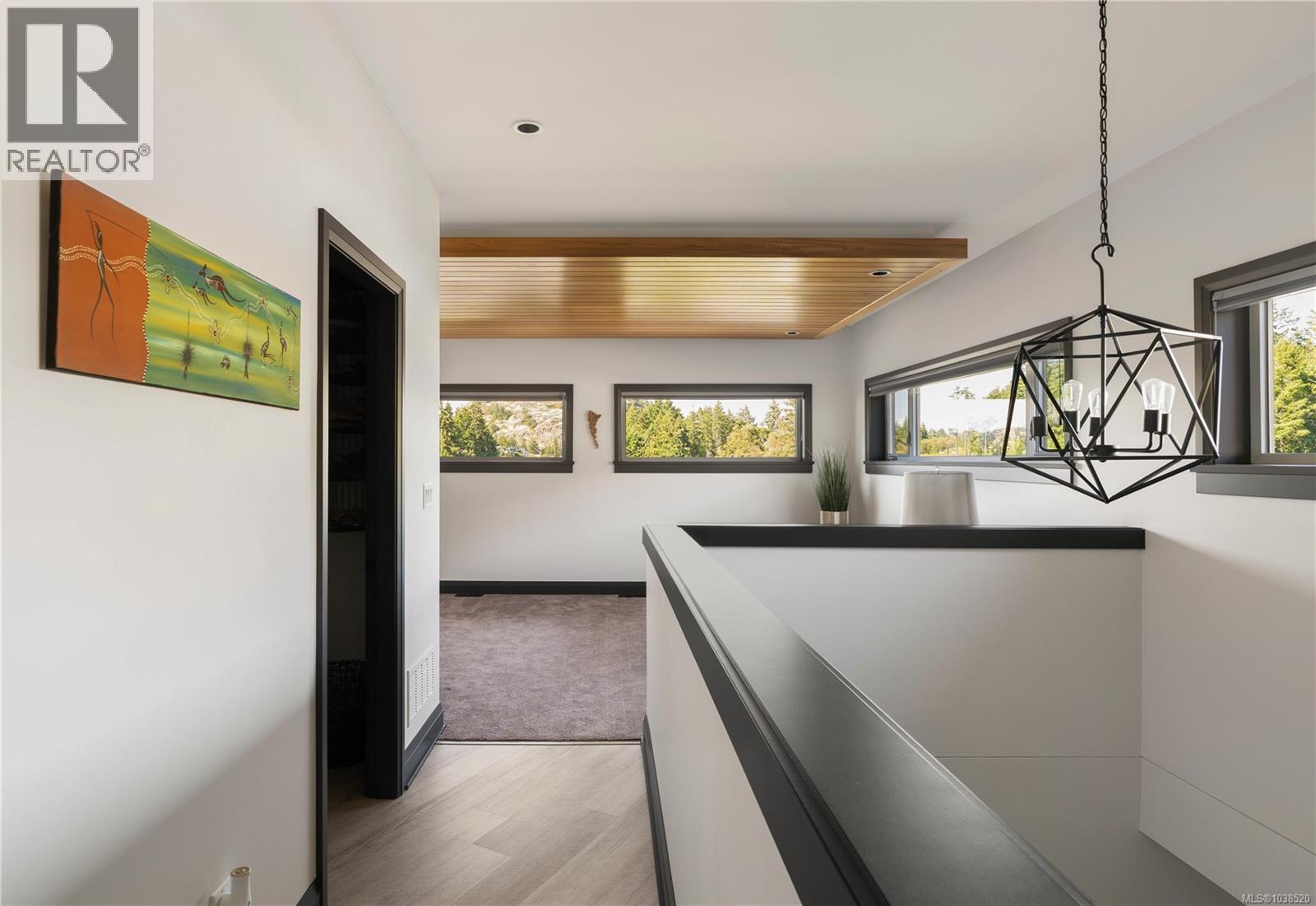 2207 Riviera Pl - 36