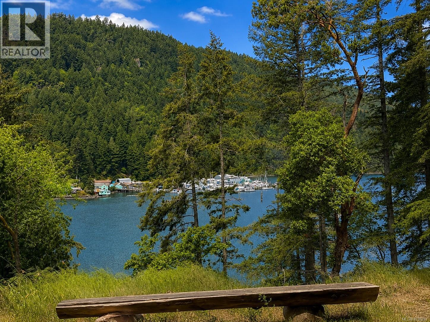  1731 Emerald Road, Langford