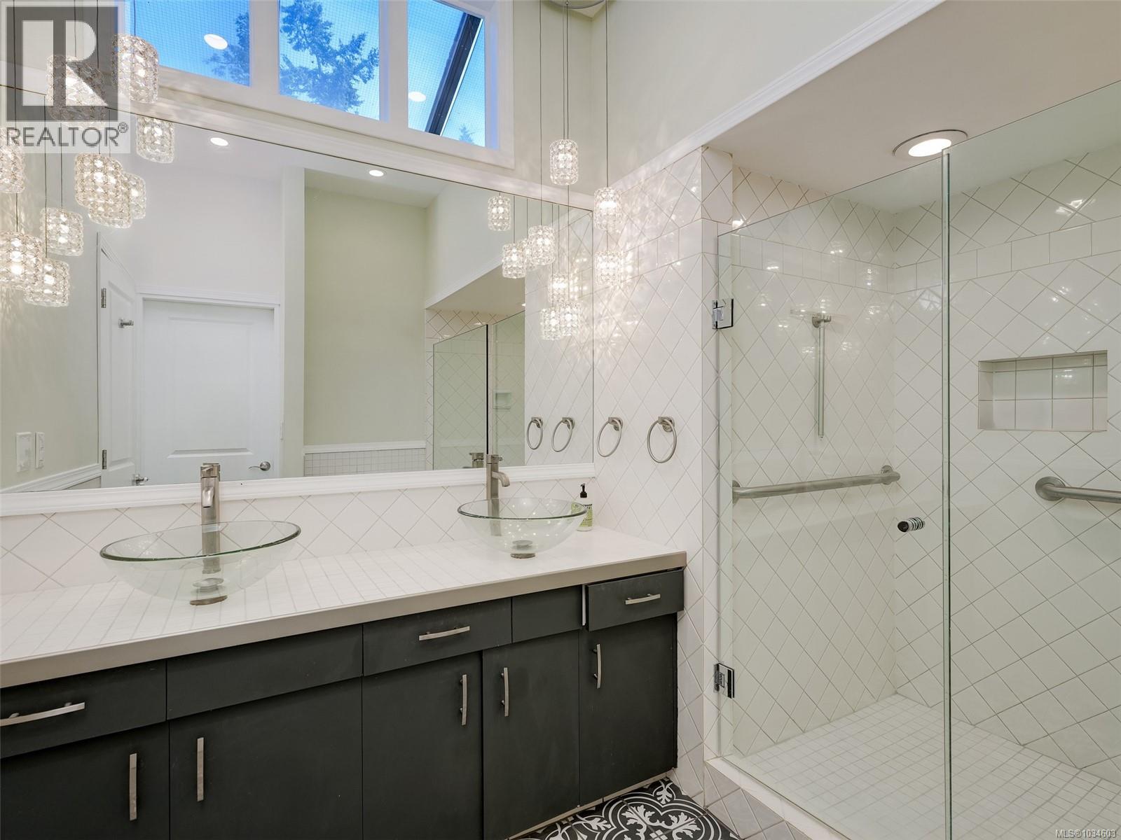 596 Towner Rd - 17