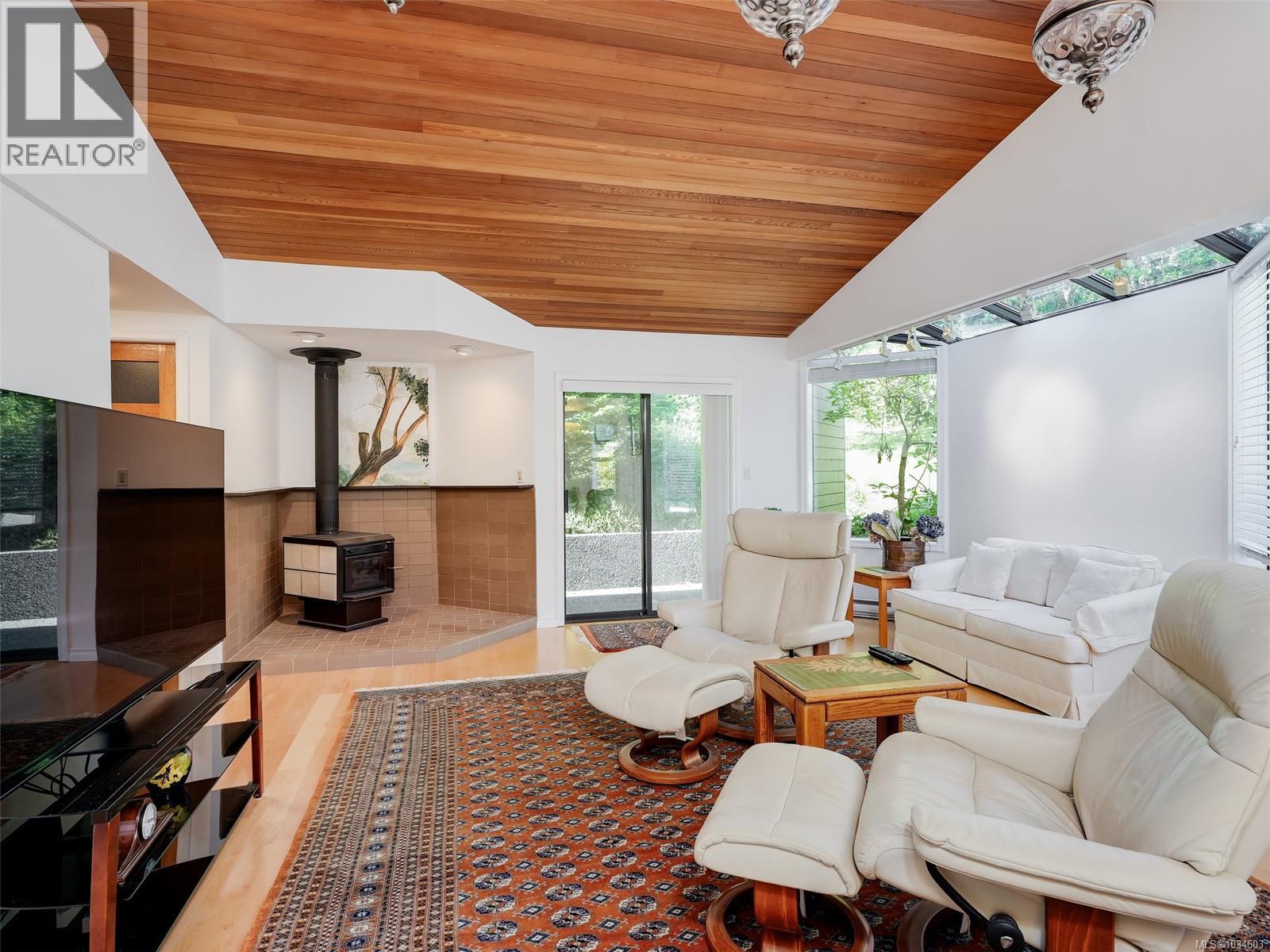 596 Towner Rd - 21