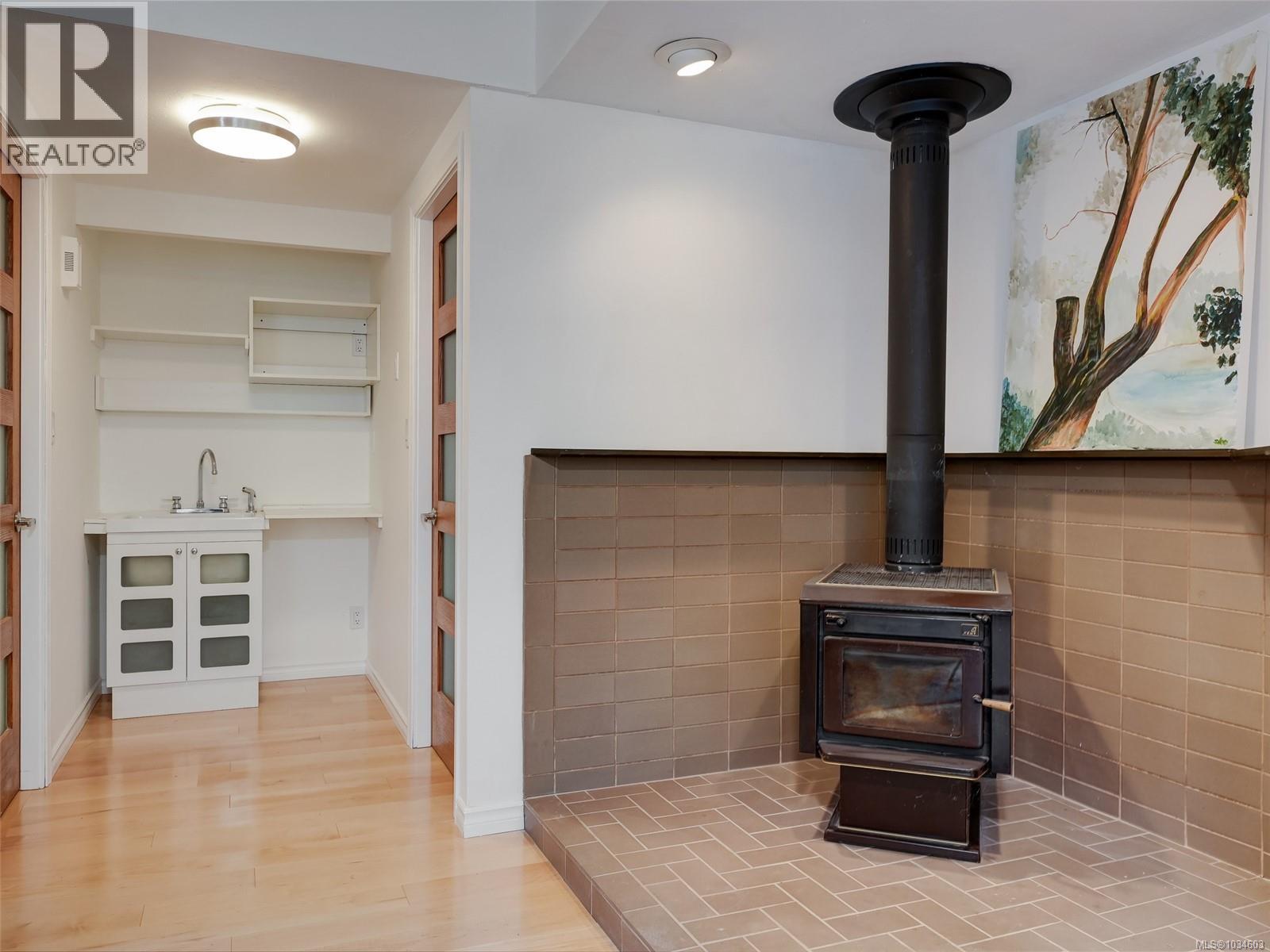 596 Towner Rd - 23