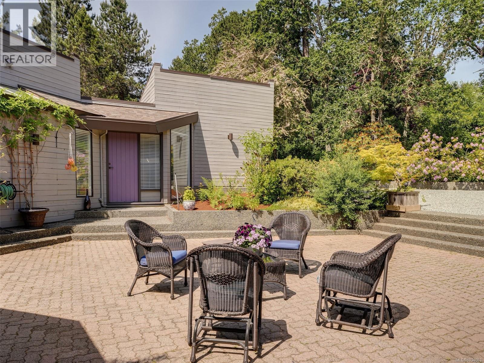596 Towner Rd - 30