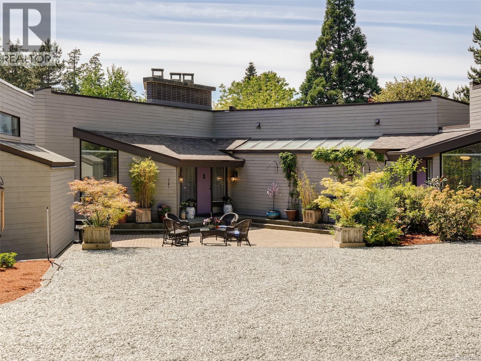 596 Towner Rd - 34