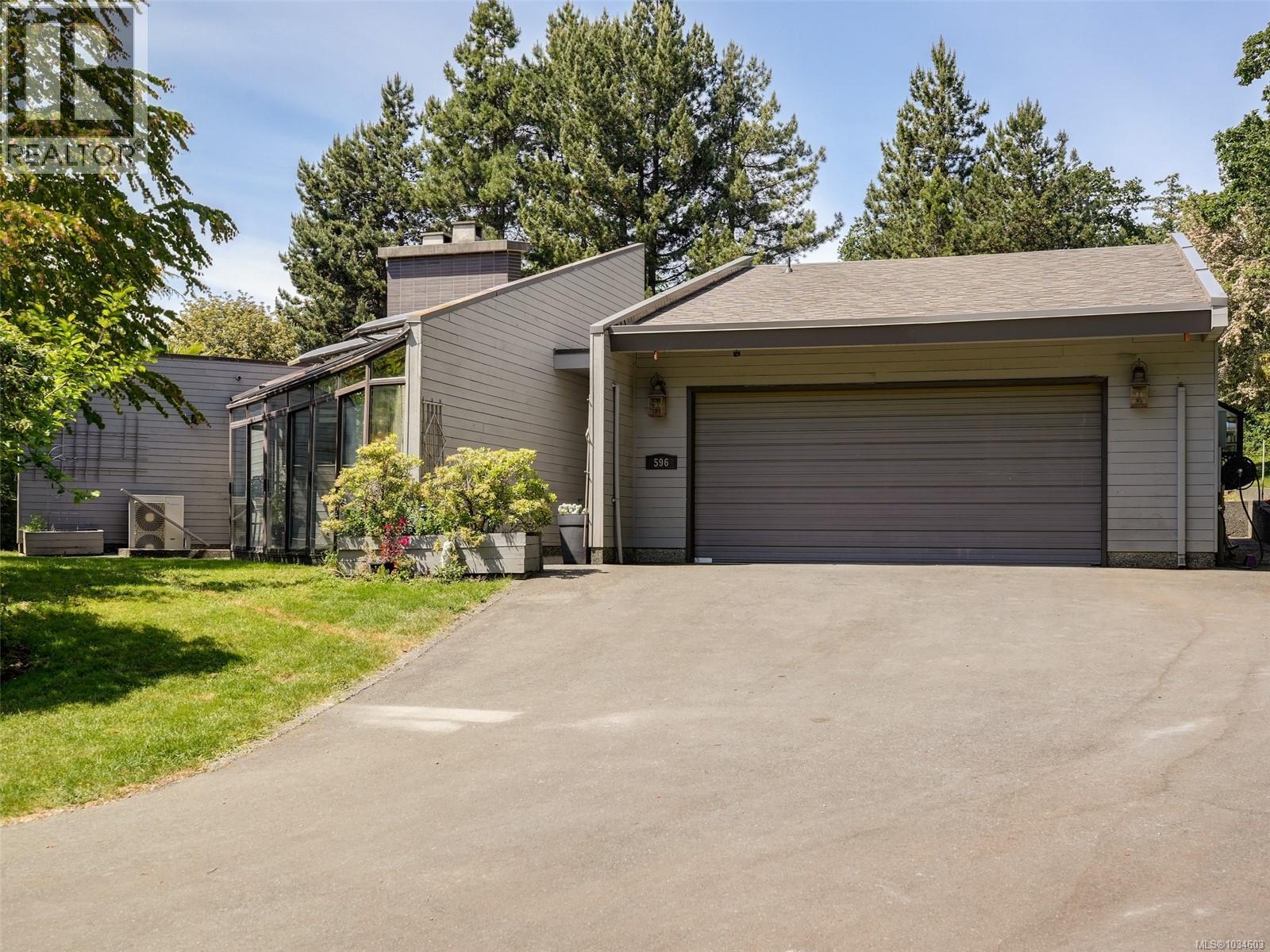596 Towner Rd - 43