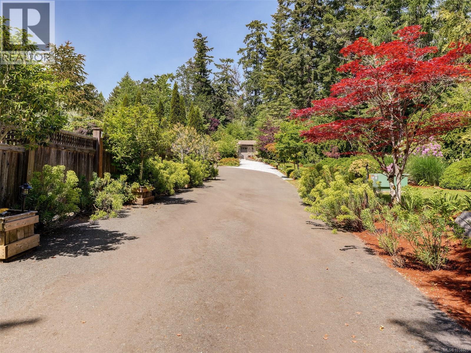 596 Towner Rd - 46