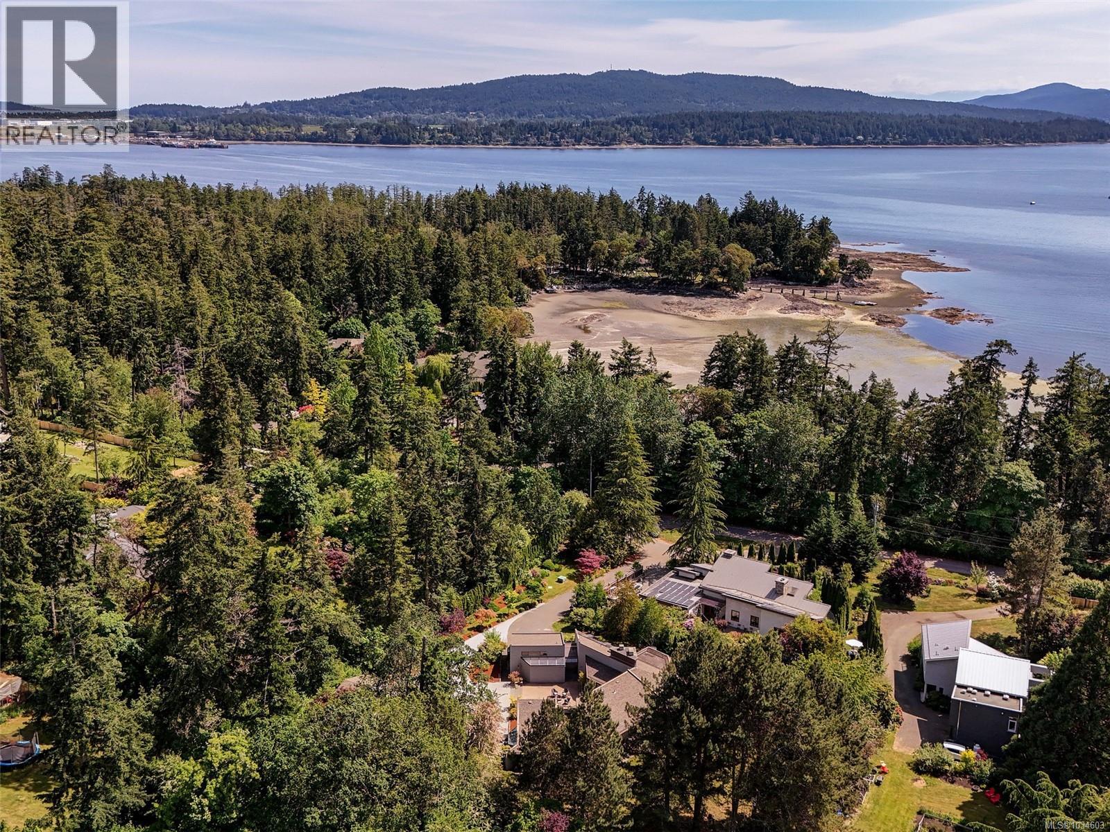 596 Towner Rd - 52