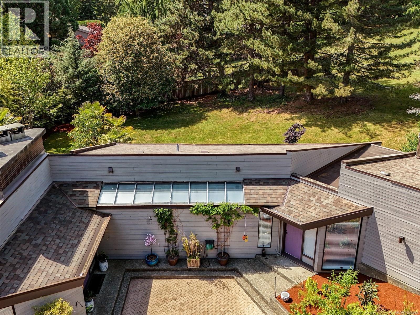 596 Towner Rd - 54