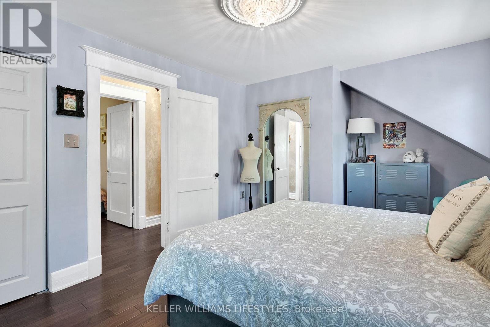 49 CARFRAE STREET - 27