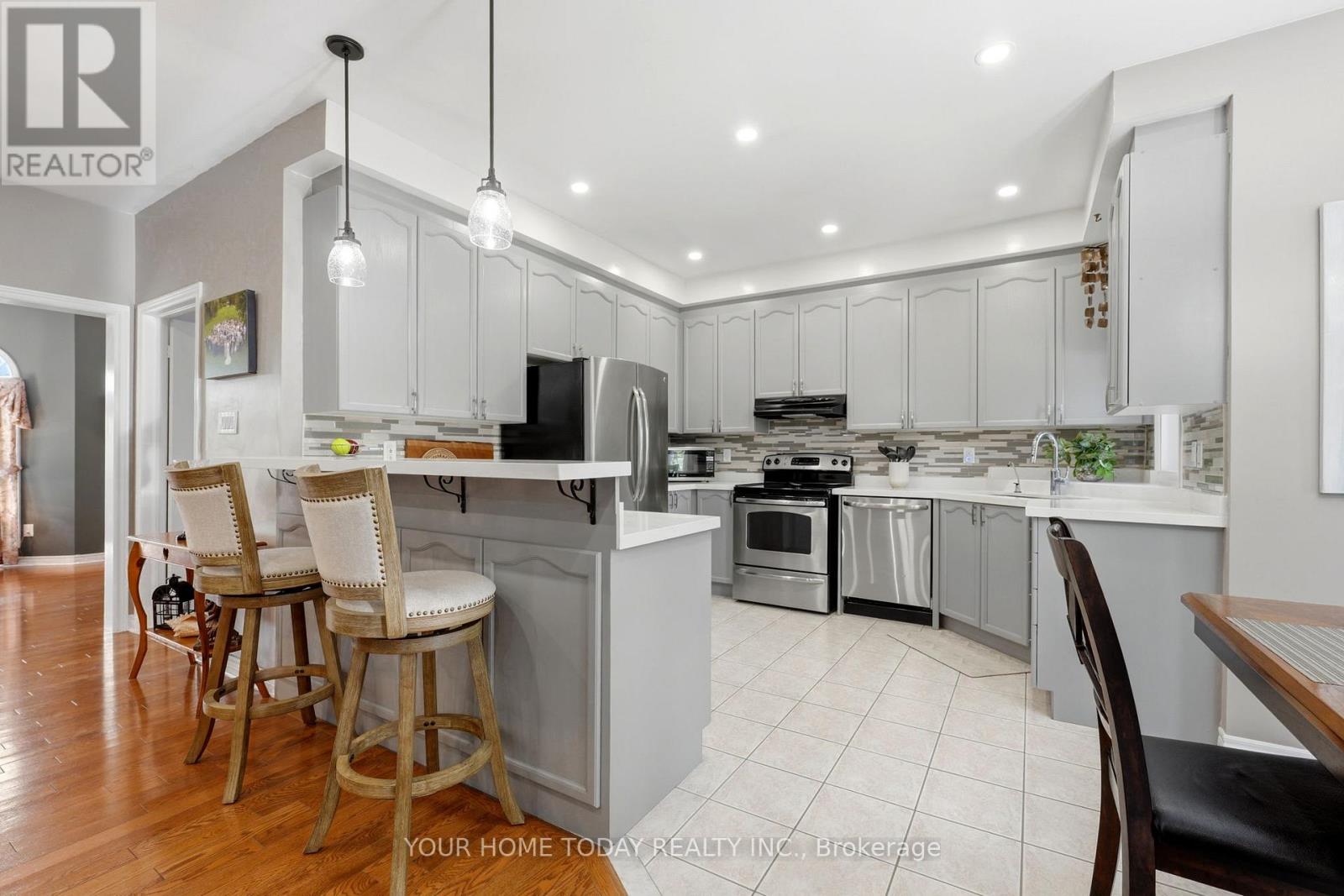 2 TRILLIUM TERRACE - 10