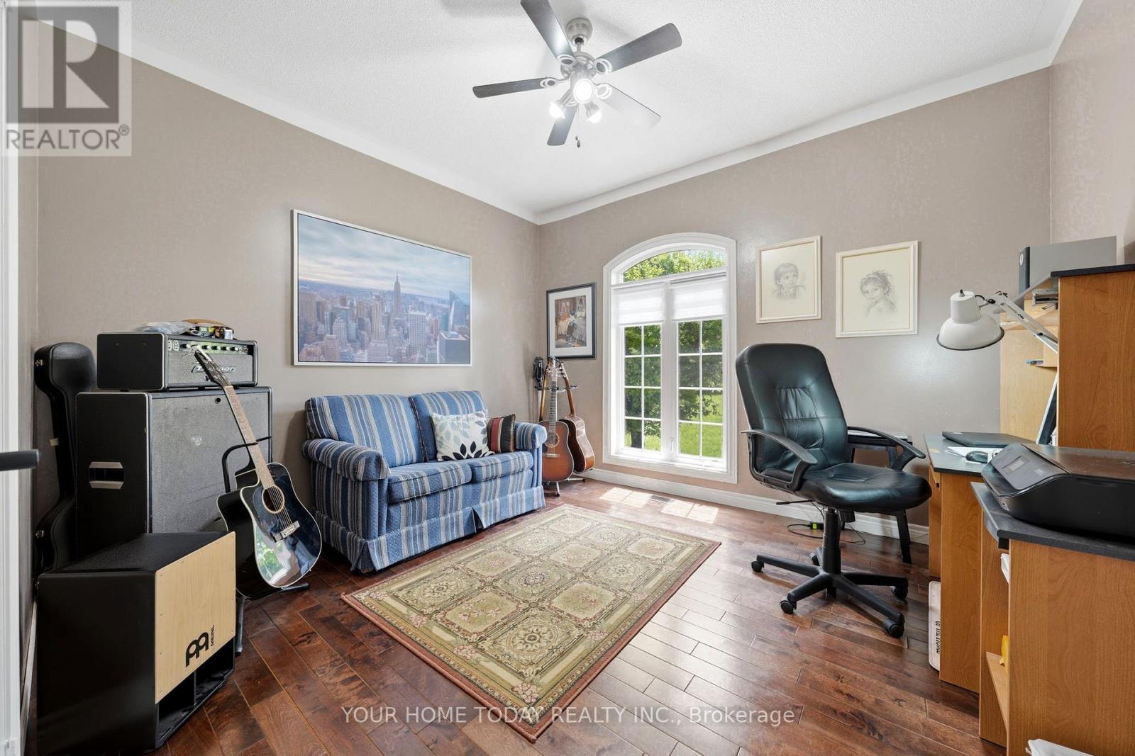 2 TRILLIUM TERRACE - 23