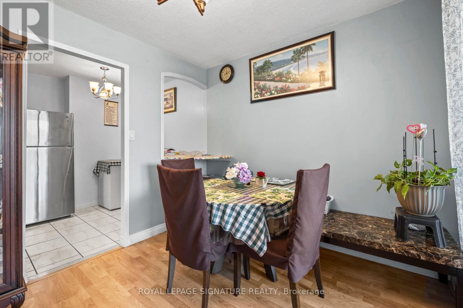 #304 2556 ARGYLE ROAD - 8