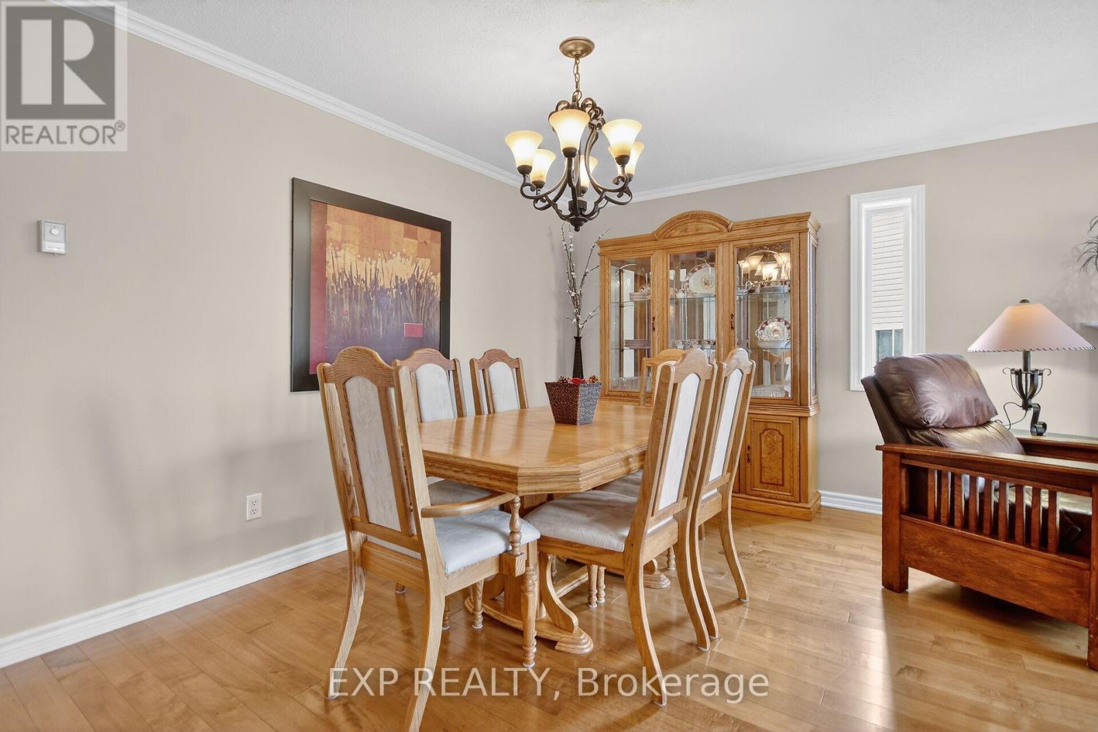 126 METCALFE DRIVE - 8