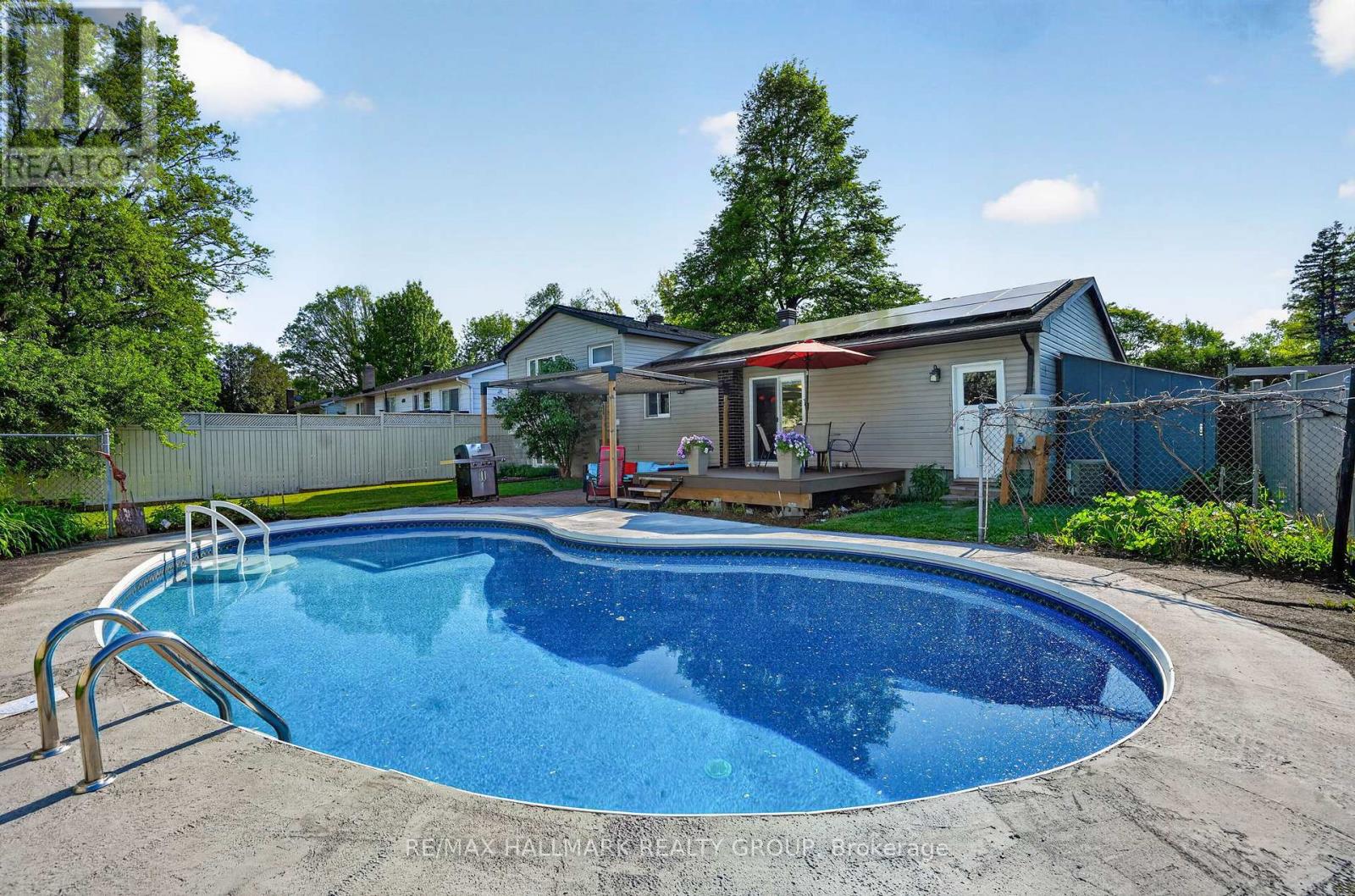 56 DALLAIRE CRESCENT - 32