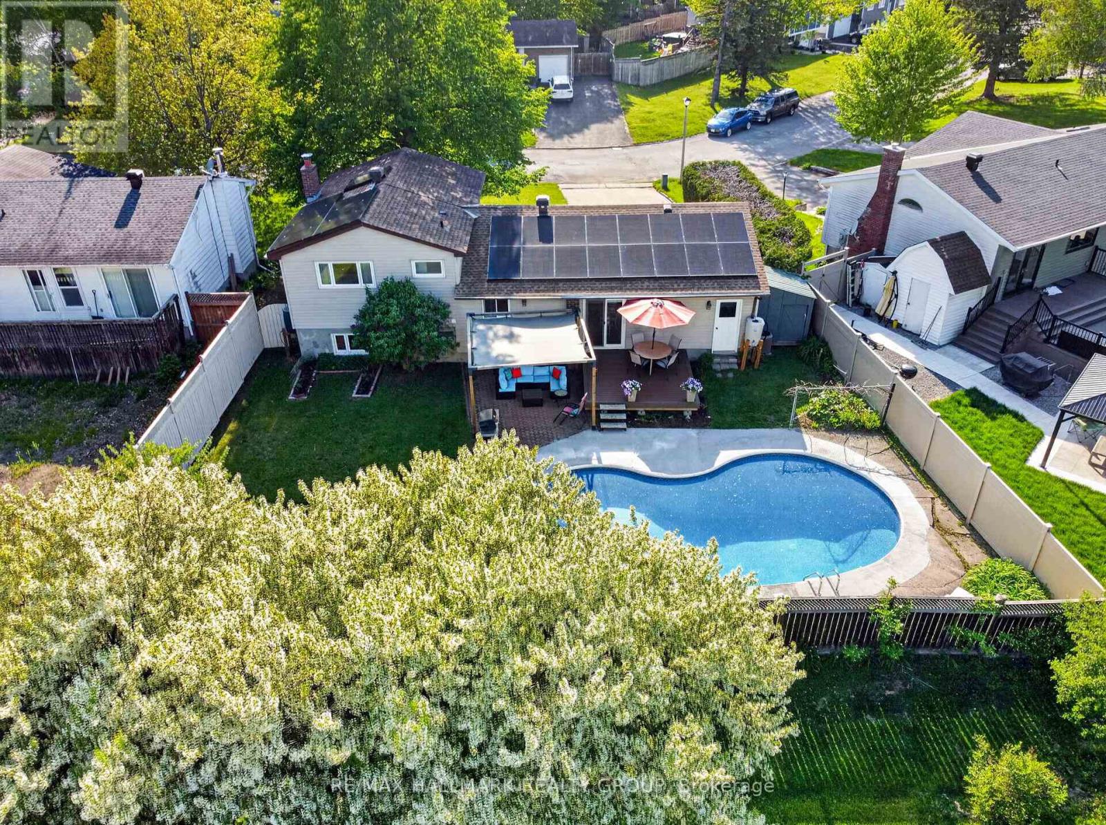 56 DALLAIRE CRESCENT - 35