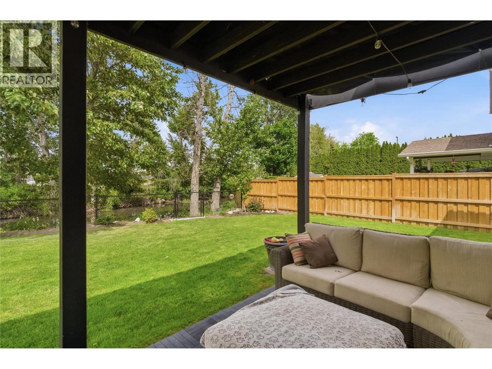  682 Cook Road, Kelowna