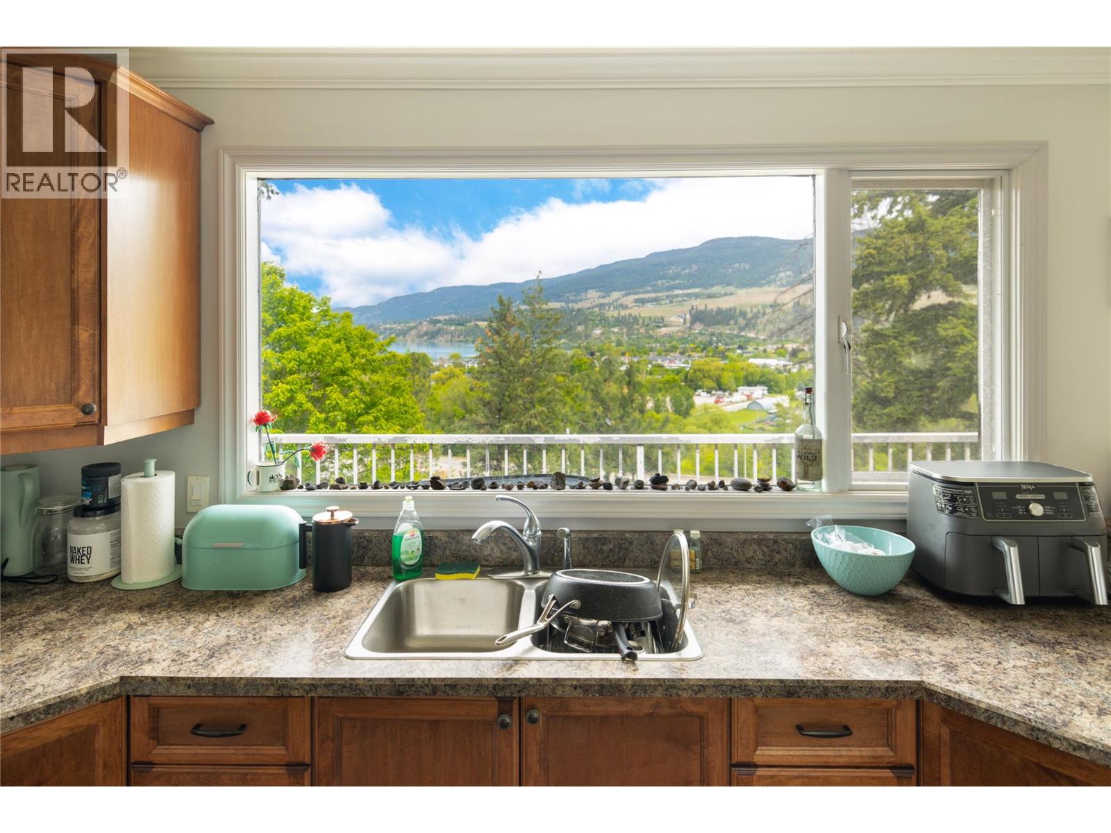  11251 ROBERTS Road, Kelowna