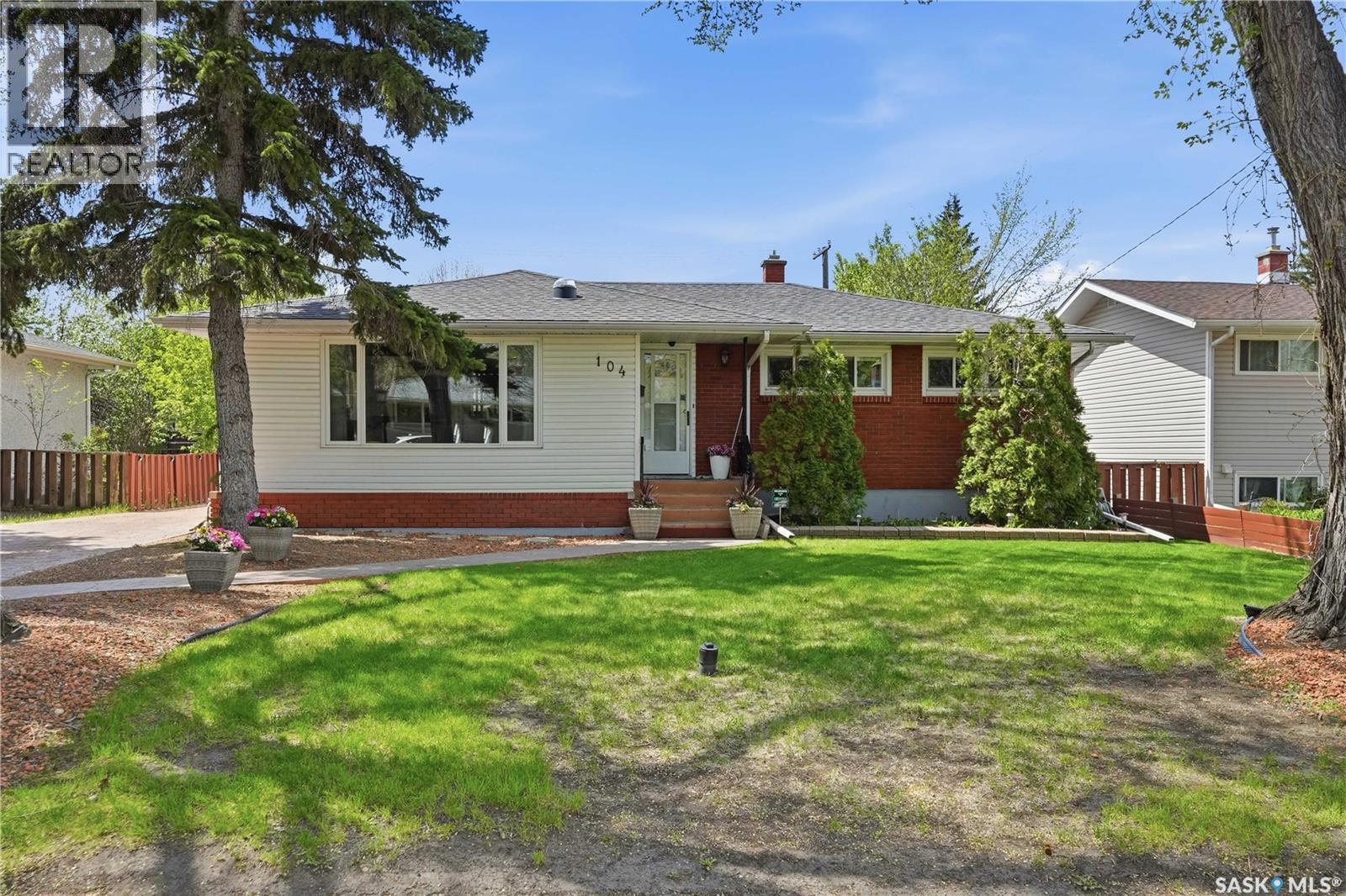 104 MARSH CRESCENT - Image 2