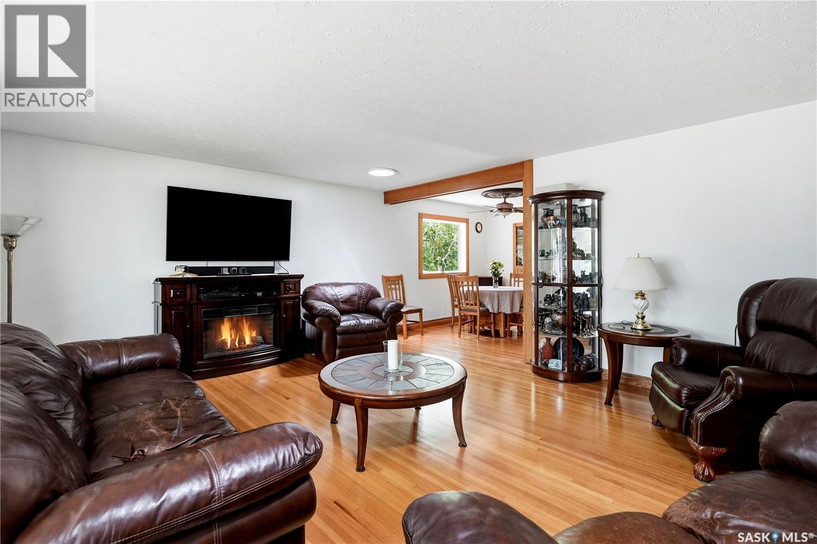 104 MARSH CRESCENT - 6
