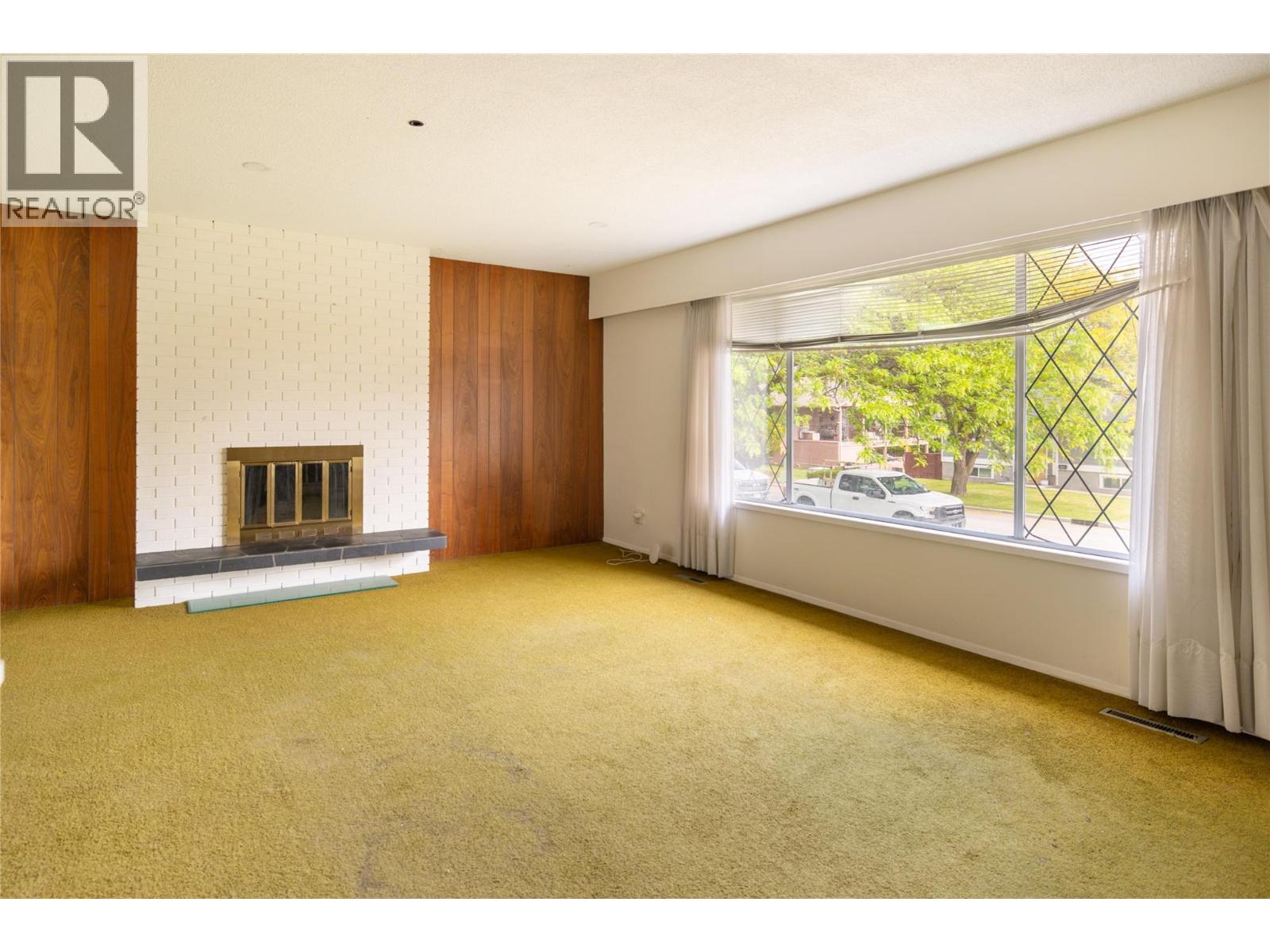  1738 Smithson Drive, Kelowna